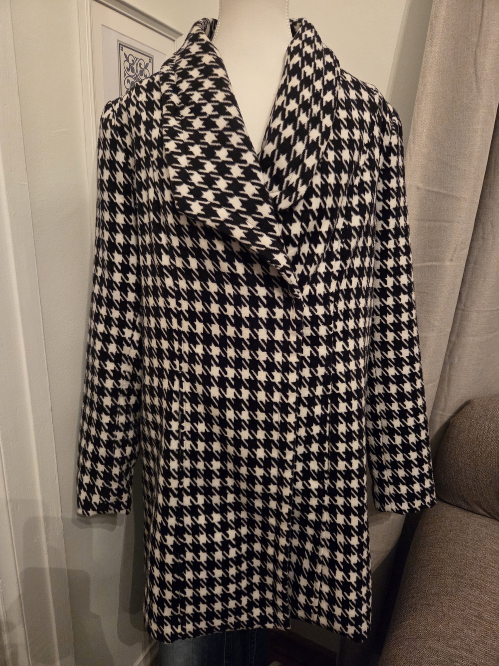 Houndstooth Soft Feel Mid Weight Jacket / Coat / XL / 22" Pit to Pit